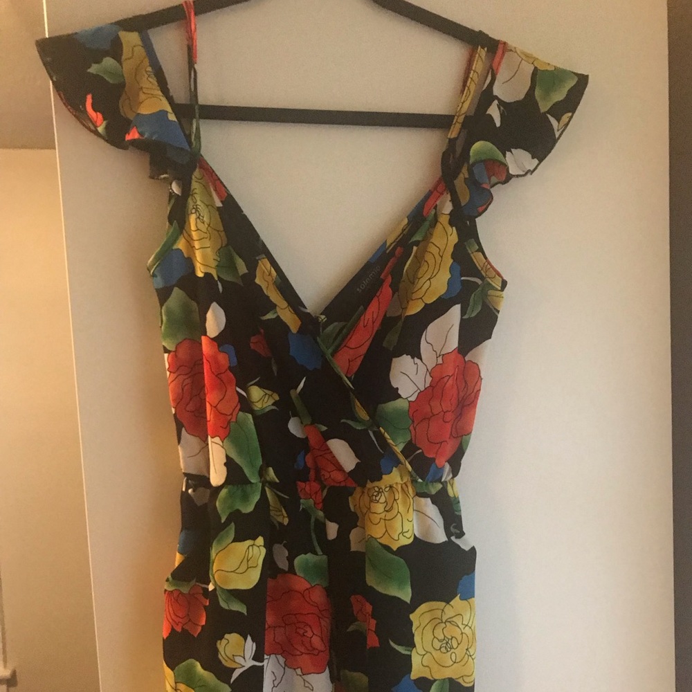 SOLEMIO Cold Shoulder Ruffle Floral Romper